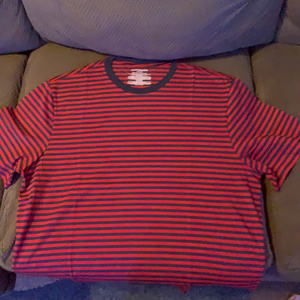 Amazon Essentials Slim Fit Striped Crew Neck
